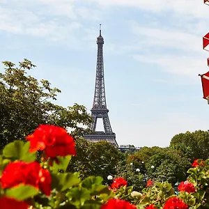 Plaza Athenee - Dorchester Collection ***** Párizs