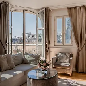 Hotel La Clef Louvre By The Crest Collection